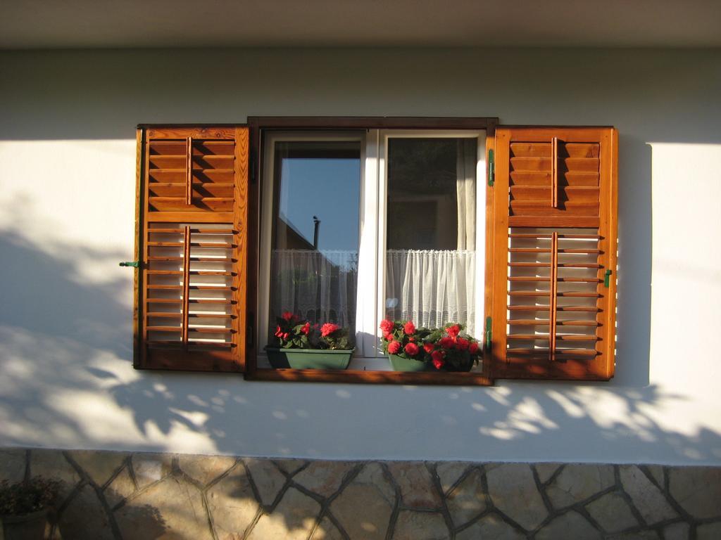 Apartment Bosiljak Jelsa  Kamer foto